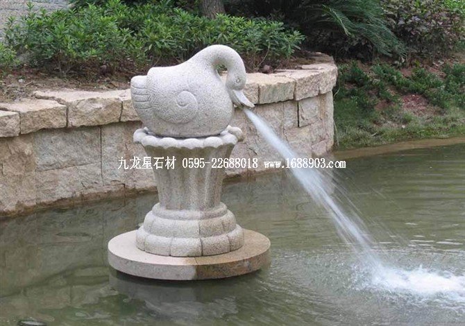 石雕喷水天鹅